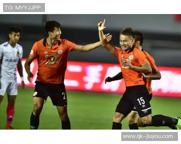 黄蜂新赛季阵容调整塞克斯顿加盟能否助力冲击附加赛